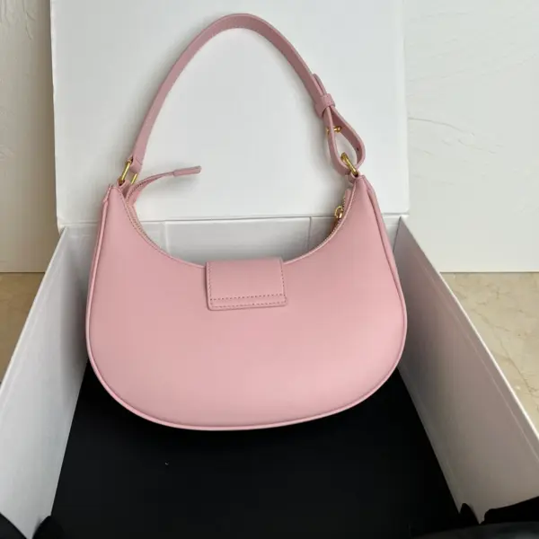 高仿CELINE-賽琳 經典金色飾面牛皮革手提肩背包-114493