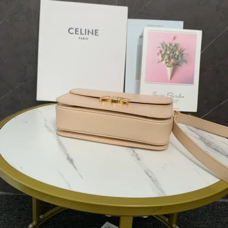 高仿CELINE-賽琳 經典TRIOMPHE牛皮革斜挎包-187363