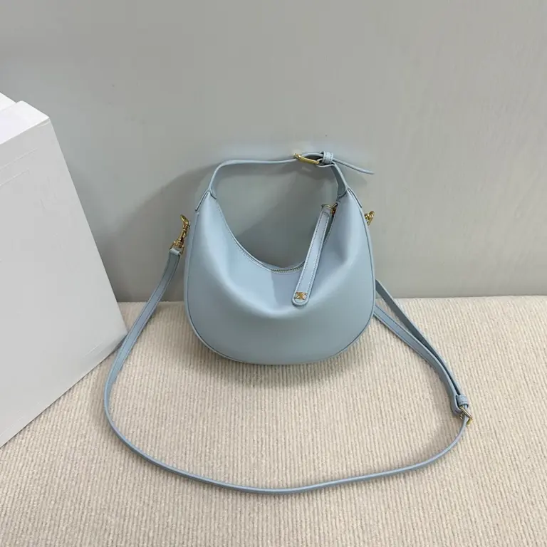 高仿CELINE-賽琳 金色牛皮多功能手提斜挎包 - 大容量智能手機收納-120723 13 高仿CELINE-賽琳 金色牛皮多功能手提斜挎包 - 大容量智能手機收納-120723