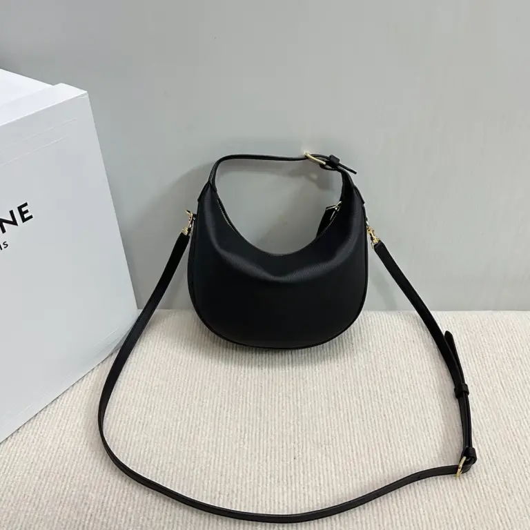 高仿CELINE-賽琳 金色牛皮多功能手提斜挎包 - 大容量智能手機收納-120723