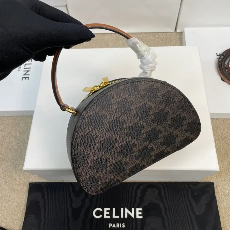 高仿CELINE-賽琳 迷你牛皮革包邊標誌印花手袋 - 多背法時尚配飾-10K642