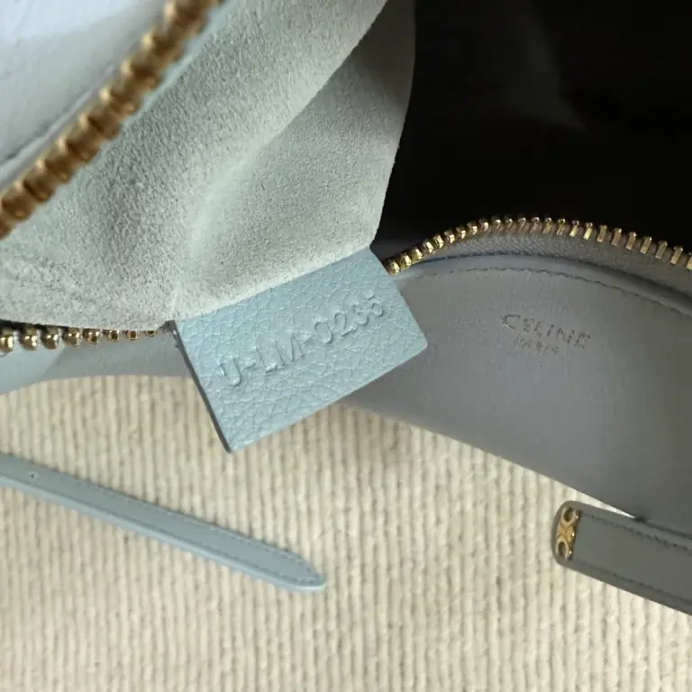 高仿CELINE-賽琳 金色牛皮多功能手提斜挎包 - 大容量智能手機收納-120723 19 高仿CELINE-賽琳 金色牛皮多功能手提斜挎包 - 大容量智能手機收納-120723