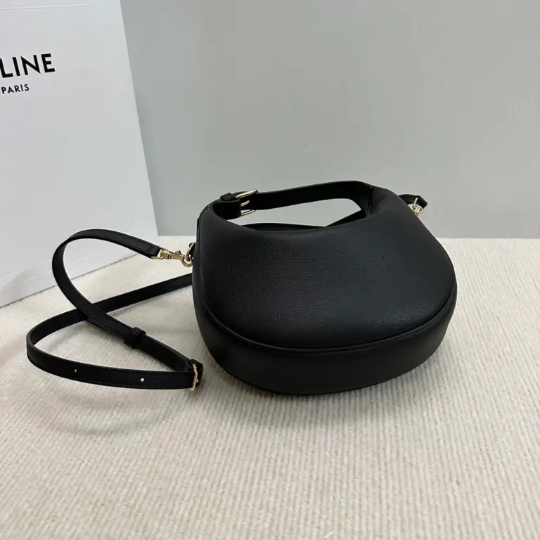 高仿CELINE-賽琳 金色牛皮多功能手提斜挎包 - 大容量智能手機收納-120723