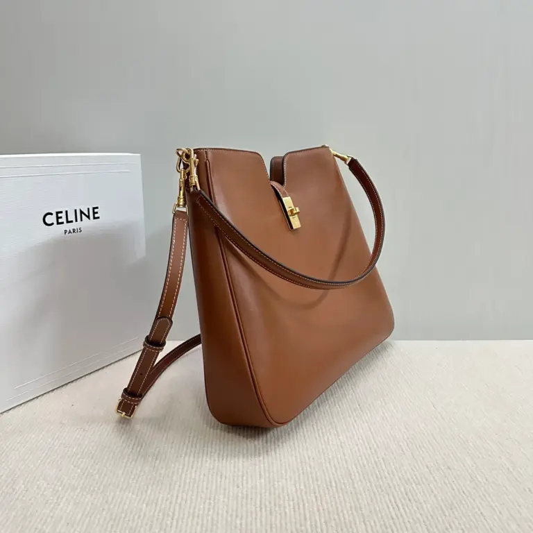 高仿CELINE-賽琳 時尚多功能牛皮斜挎包 - 可容納iPad等智能平板電腦-119563
