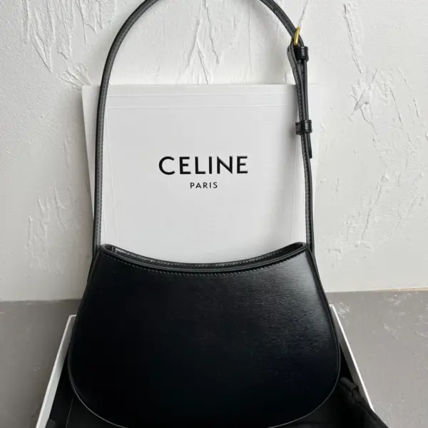 高仿CELINE-賽琳 經典牛皮革肩背包 - 多功能便攜設計-115703
