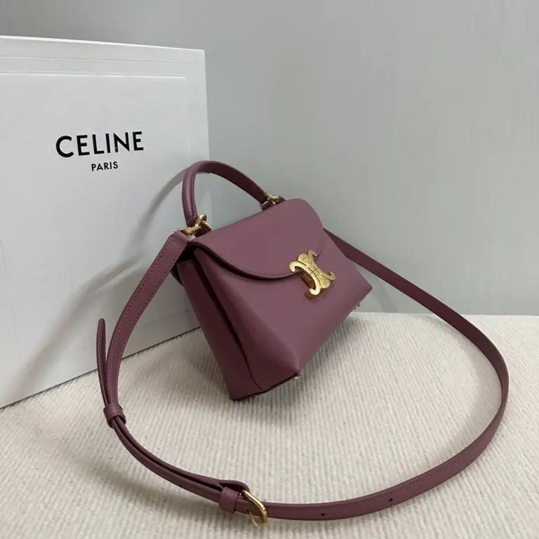 高仿CELINE-賽琳 TRIOMPHE 牛皮革多功能手提斜挎包-118113