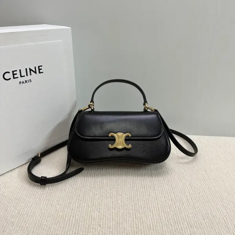 高仿CELINE-賽琳 經典TRIOMPHE牛皮革斜挎包-119533
