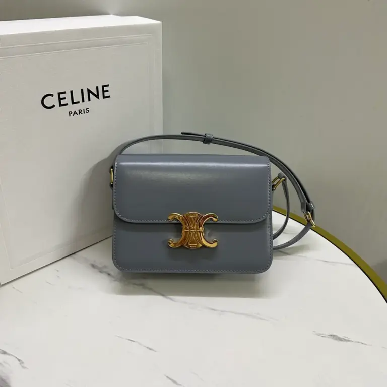 高仿CELINE-賽琳 TRIOMPHE 牛皮革斜挎包 - 多功能時尚隨身包-188423