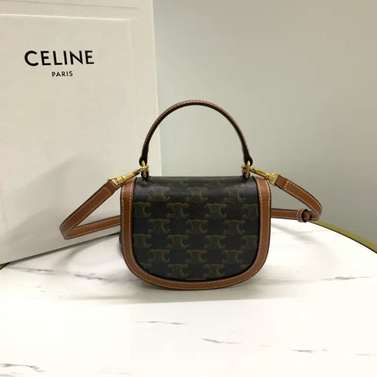 高仿CELINE-賽琳 迷你手袋 - TRIOMPHE金屬扣飾牛皮革包邊斜挎包-10K502