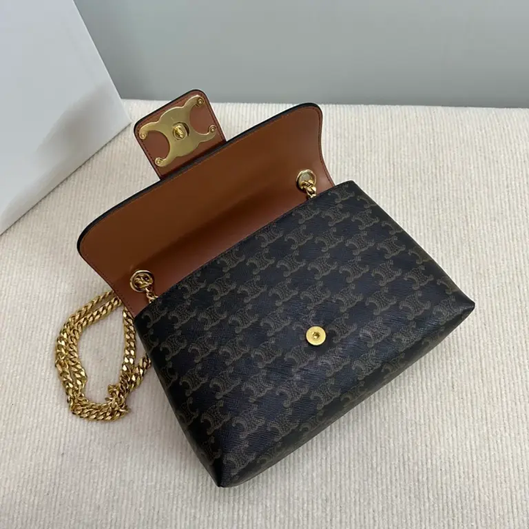 高仿CELINE-賽琳 Triomphe 牛皮革斜挎包-115852