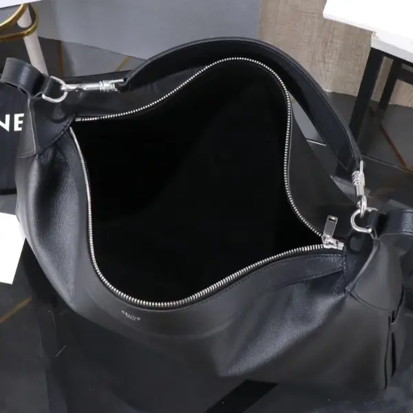 高仿CELINE-賽琳 時尚多功能牛皮革斜挎包-111773