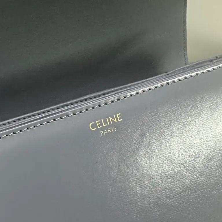 高仿CELINE-賽琳 經典牛皮革斜挎-187363