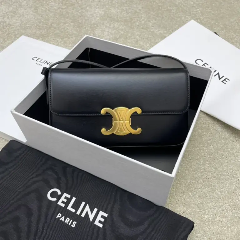 高仿CELINE-賽琳 TRIOMPHE 牛皮革肩背包 - 經典鎖扣設計-194143