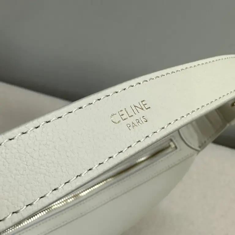 高仿CELINE-賽琳 金色飾面牛皮革肩背包-114713