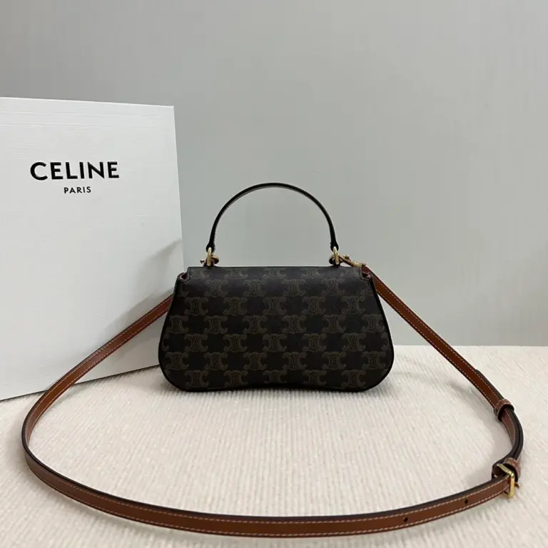 高仿CELINE-賽琳 經典TRIOMPHE標誌印花牛皮革手提斜挎包-119532