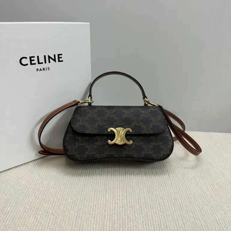 高仿CELINE-賽琳 經典TRIOMPHE標誌印花牛皮革手提斜挎包-119532