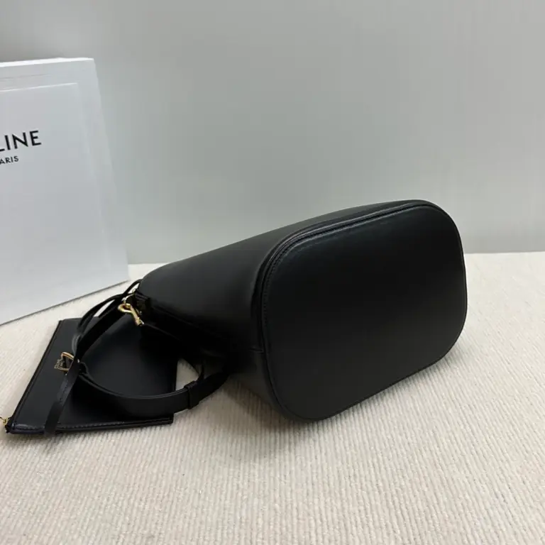 高仿CELINE-賽琳 Triomphe 牛皮革手提斜挎包-116613 14 高仿CELINE-賽琳 Triomphe 牛皮革手提斜挎包-116613