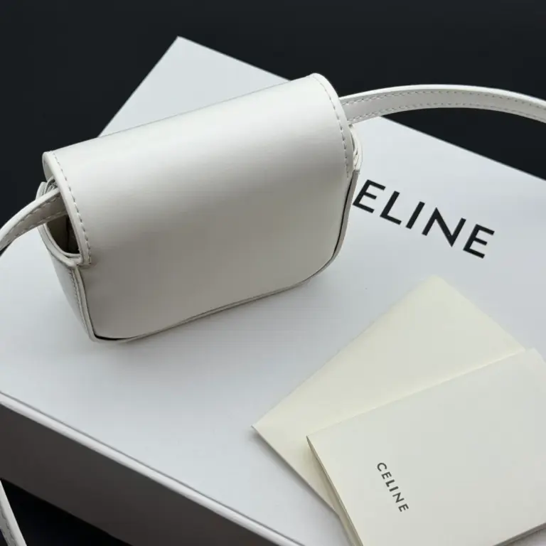高仿CELINE-賽琳 經典牛皮迷你手袋 - TRIOMPHE按扣設計 多背法時尚配飾-10I513