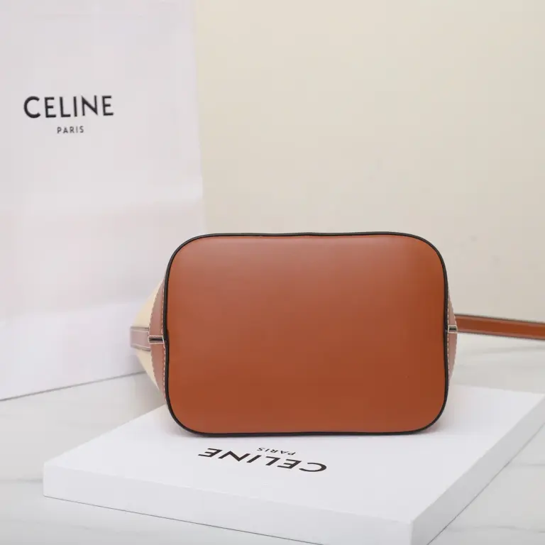 高仿CELINE-賽琳 時尚多功能斜挎包-113782
