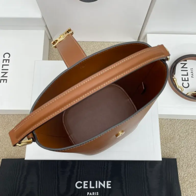 高仿CELINE-賽琳 TRIOMPHE磁扣牛皮手提斜挎包-119173
