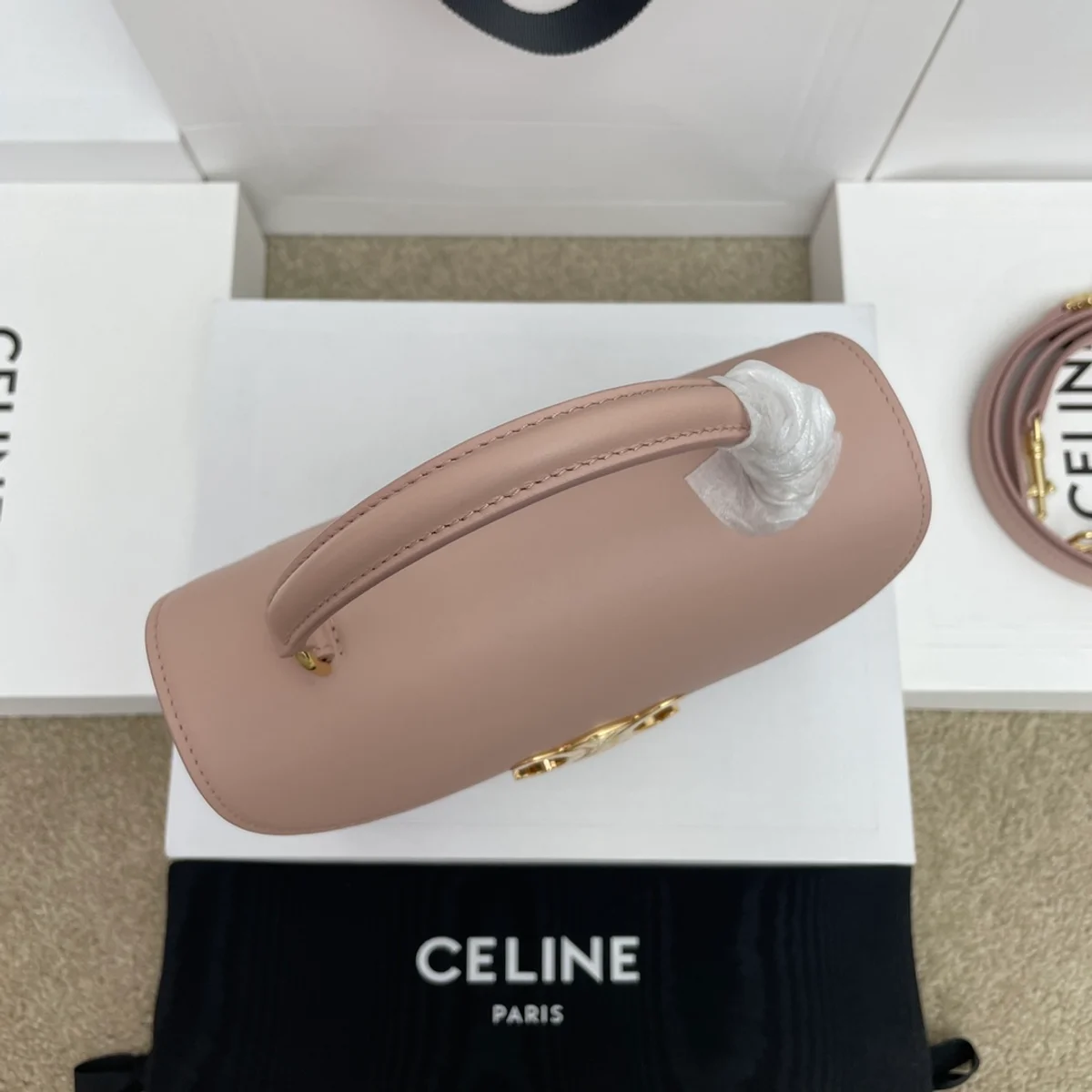 高仿CELINE-賽琳 經典TRIOMPHE鎖扣牛皮手提斜挎包-118113 6 高仿CELINE-賽琳 經典TRIOMPHE鎖扣牛皮手提斜挎包-118113