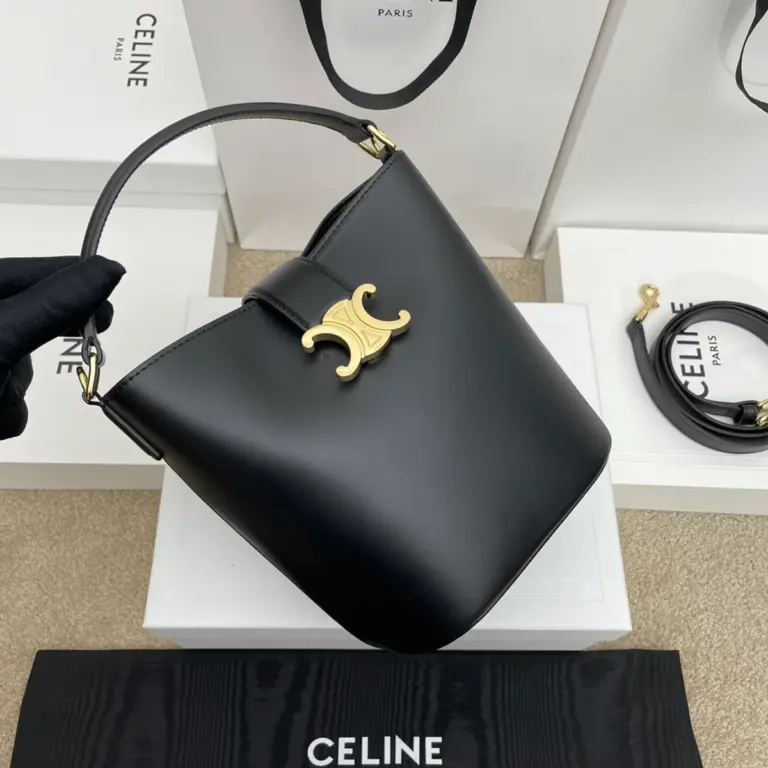 高仿CELINE-賽琳 經典TRIOMPHE磁扣牛皮手提斜挎包-119173