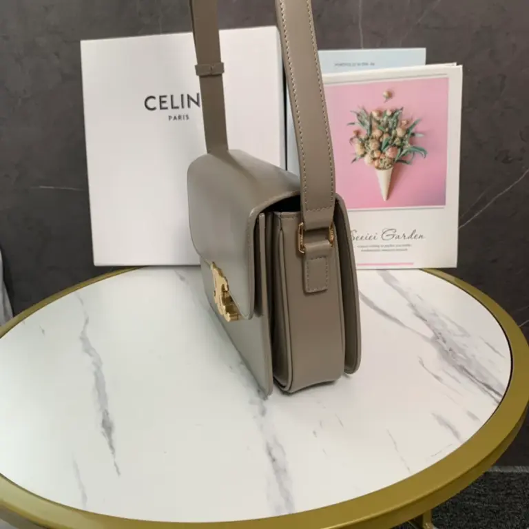 高仿CELINE-賽琳 經典TRIOMPHE鎖扣牛皮斜挎包-187363
