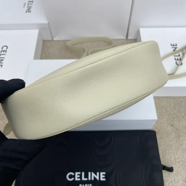 高仿CELINE-賽琳 多功能牛皮革斜挎肩背包-117253