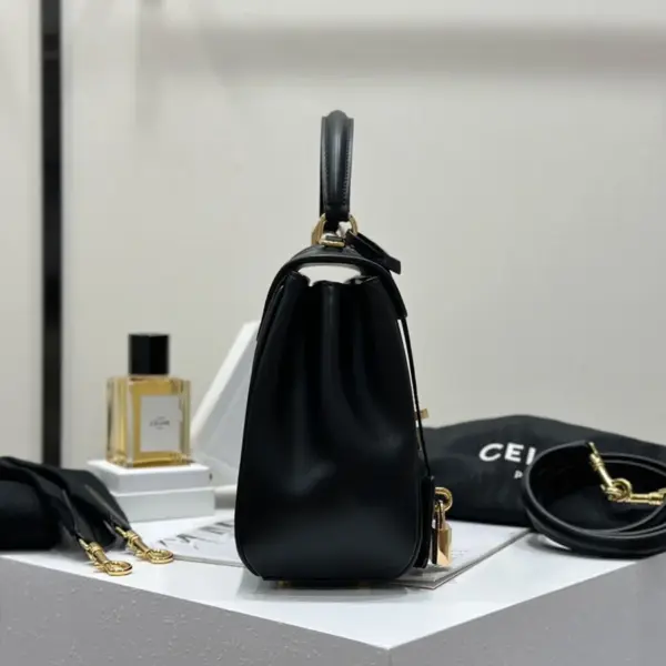 高仿CELINE-賽琳 16 小號刺繡手袋 - 皮革手柄配可拆卸肩帶-188003