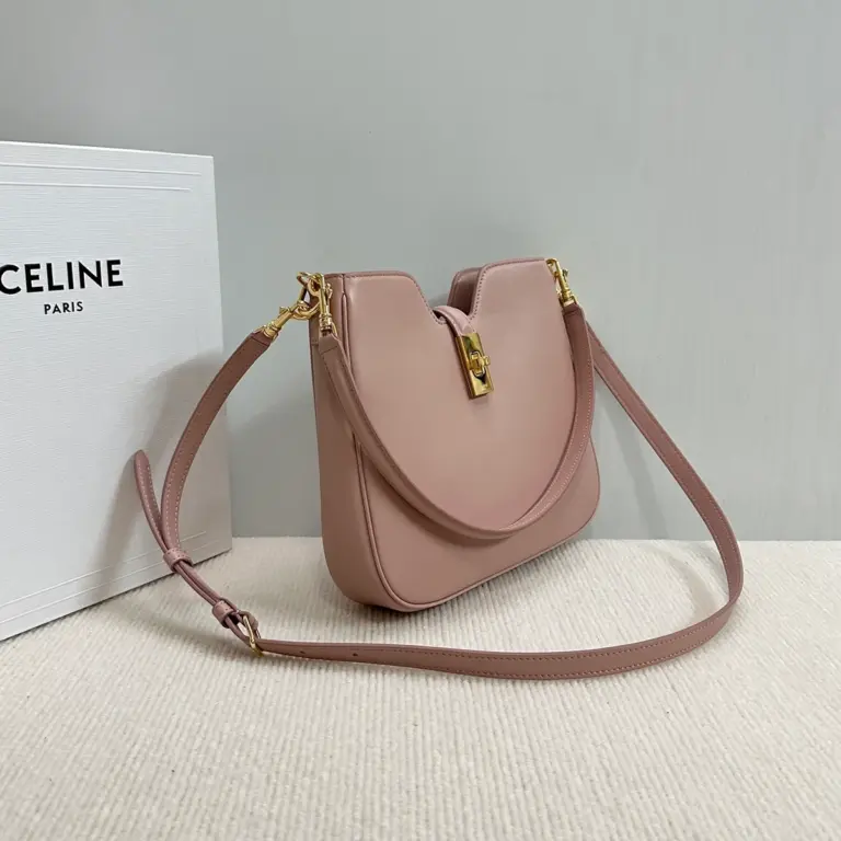 高仿CELINE-賽琳 經典牛皮旋轉鎖扣多功能手提斜挎包-120693 12 高仿CELINE-賽琳 經典牛皮旋轉鎖扣多功能手提斜挎包-120693