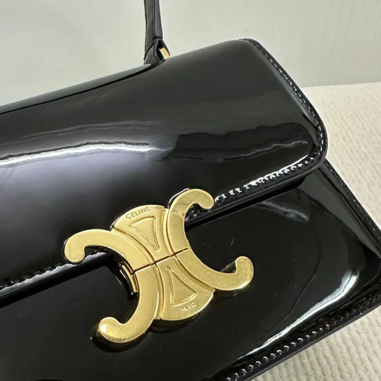 高仿CELINE-賽琳 經典TRIOMPHE鎖扣牛皮手提肩背包-118053