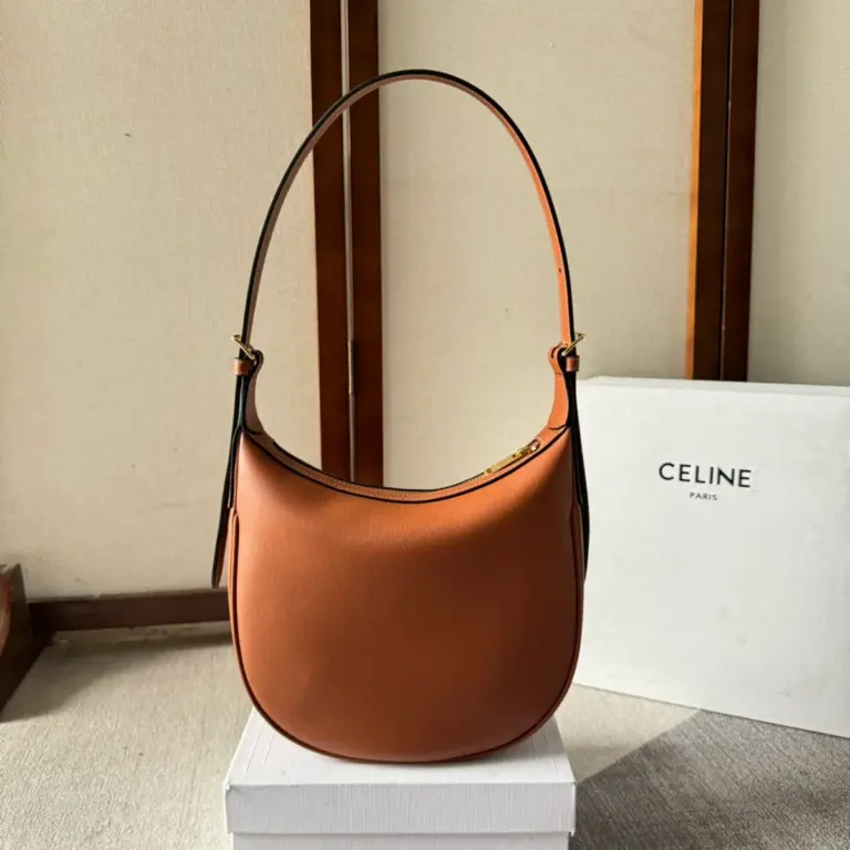 高仿CELINE-賽琳 多功能牛皮斜挎肩背包-117253