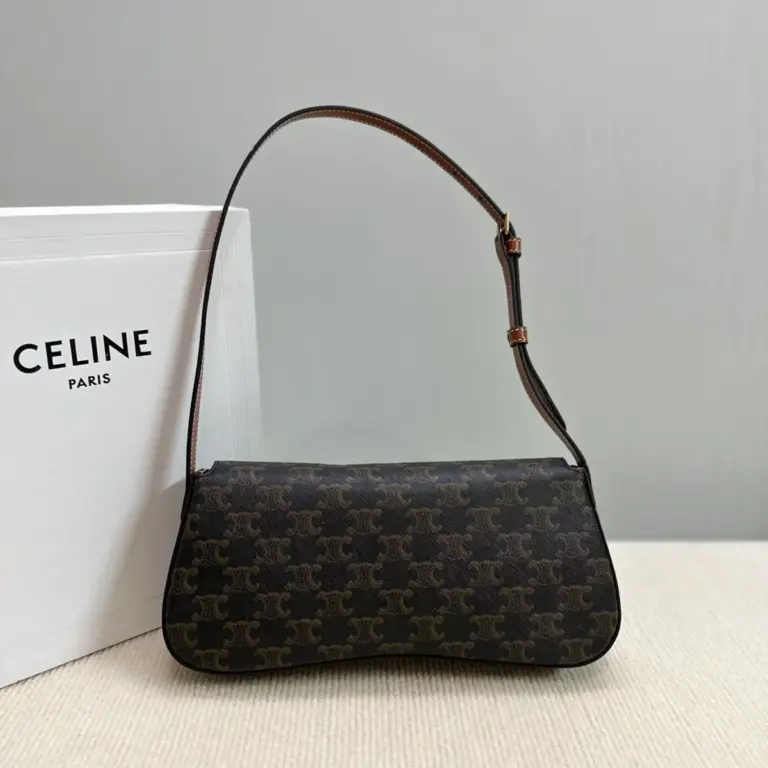 高仿CELINE-賽琳 TRIOMPHE金屬鎖扣羊皮革肩背包-115532