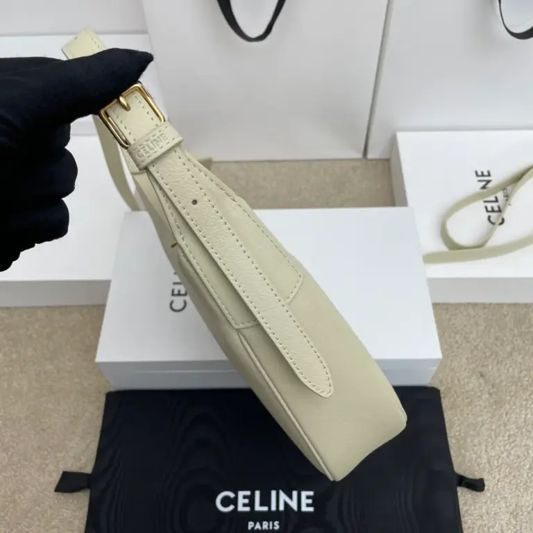 高仿CELINE-賽琳 多功能牛皮革斜挎肩背包-117253