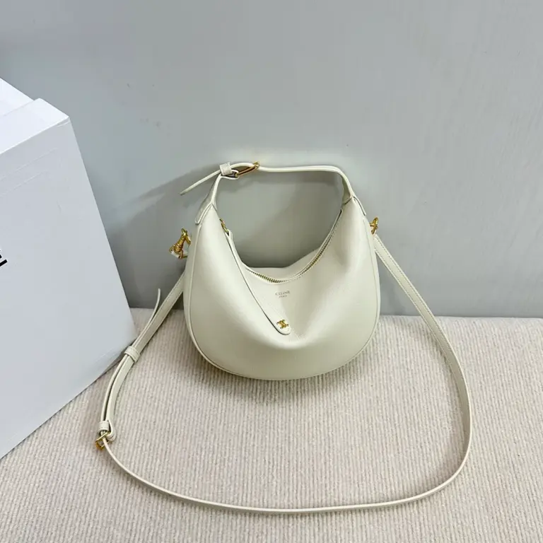 高仿CELINE-賽琳 金色牛皮革多功能手提斜挎包-120723