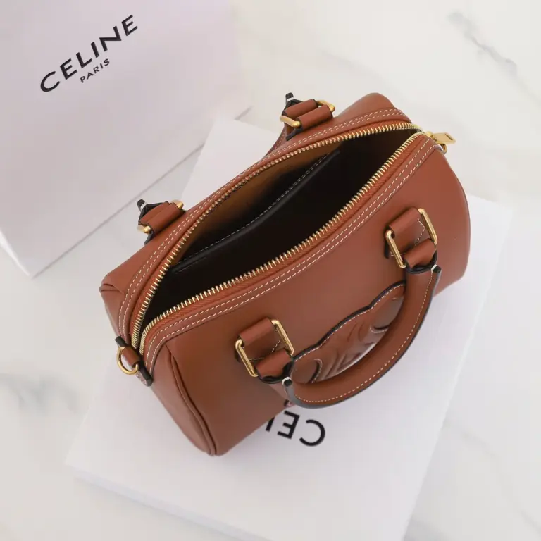 高仿CELINE-賽琳 金色飾面牛皮革多功能手提斜挎包-113773
