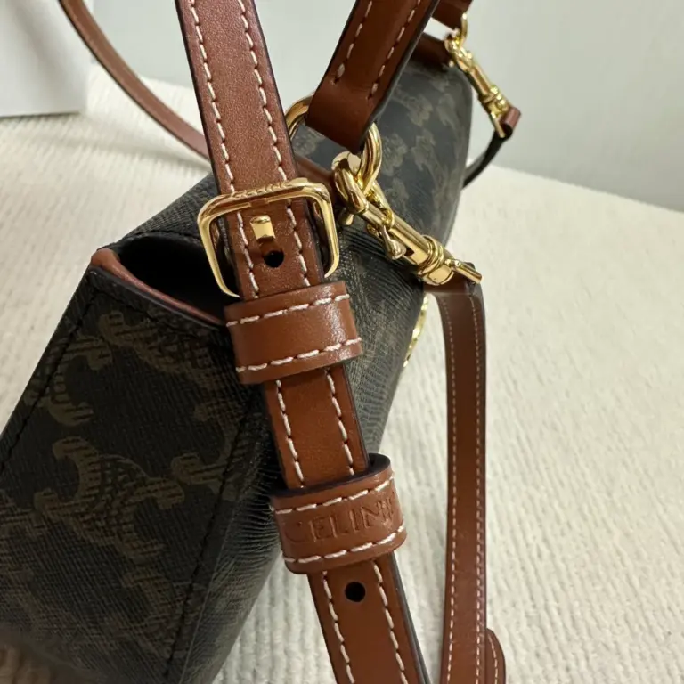 高仿CELINE-賽琳 經典TRIOMPHE標誌印花牛皮革手提斜挎包-119532