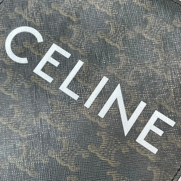 高仿CELINE-賽琳 多功能迷你手袋 - 輕鬆容納PLUS大屏手機-194372