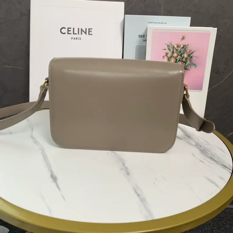 高仿CELINE-賽琳 經典TRIOMPHE鎖扣牛皮斜挎包-187363