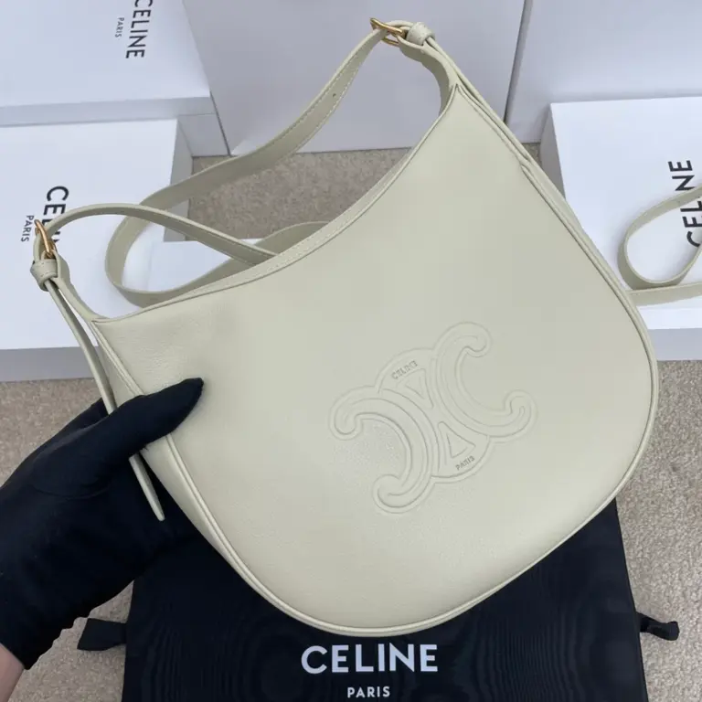 高仿CELINE-賽琳 多功能牛皮革斜挎肩背包-117253