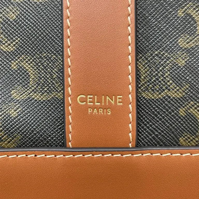 高仿CELINE-賽琳 時尚多功能斜挎包 - 人造革/牛皮革材質-191132