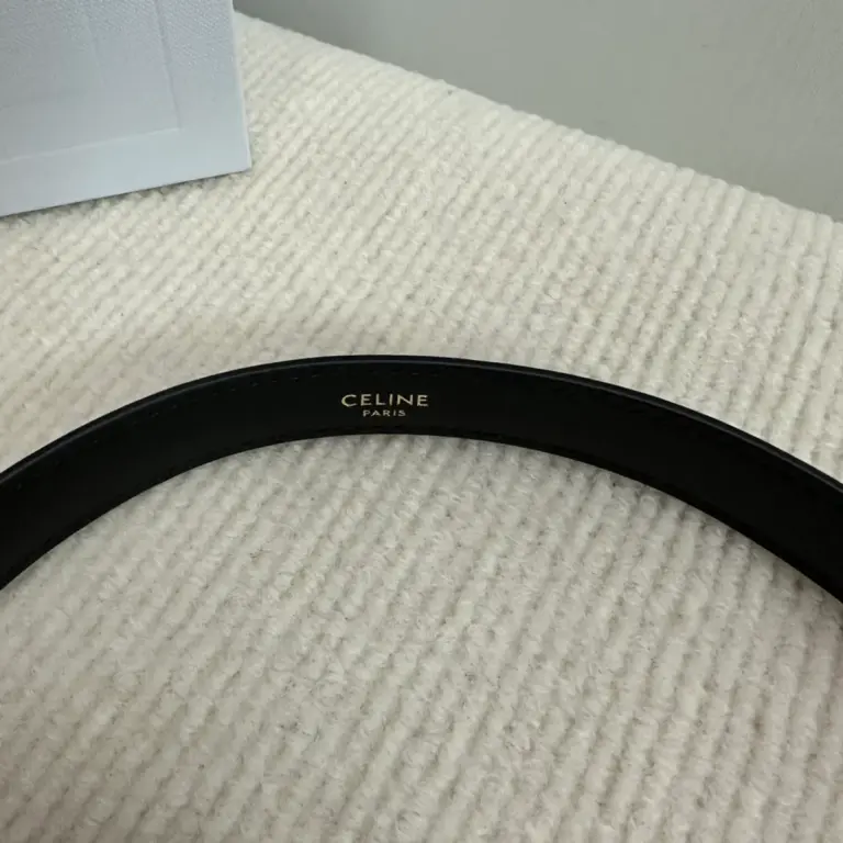 高仿CELINE-賽琳 經典TRIOMPHE鎖扣牛皮手提肩背包-118053