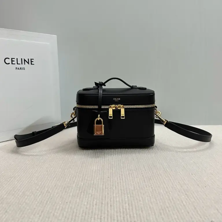 高仿CELINE-賽琳 CLOCHE CLÉS 牛皮革手提斜挎包-119463