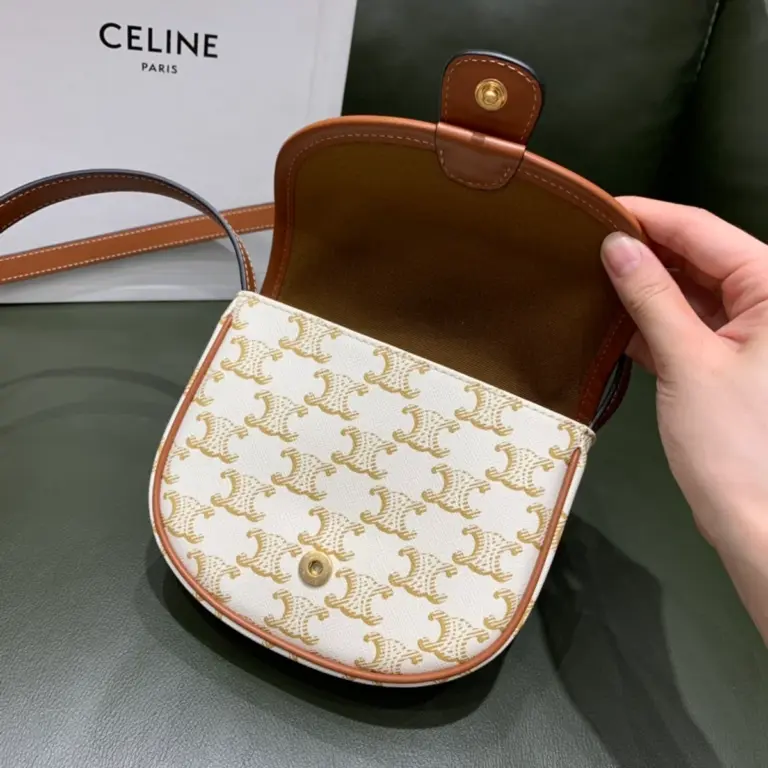 高仿CELINE-賽琳 Triomphe帆布迷你斜挎手袋 - 經典印花牛皮包邊設計-196702