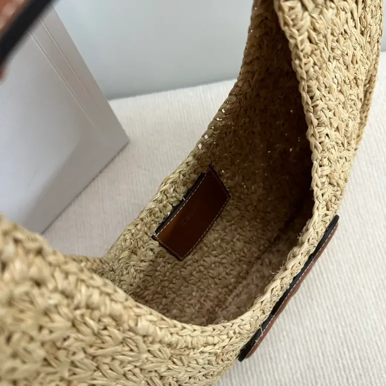 高仿CELINE-賽琳 手工編織牛皮革包邊植物材料手袋-112772