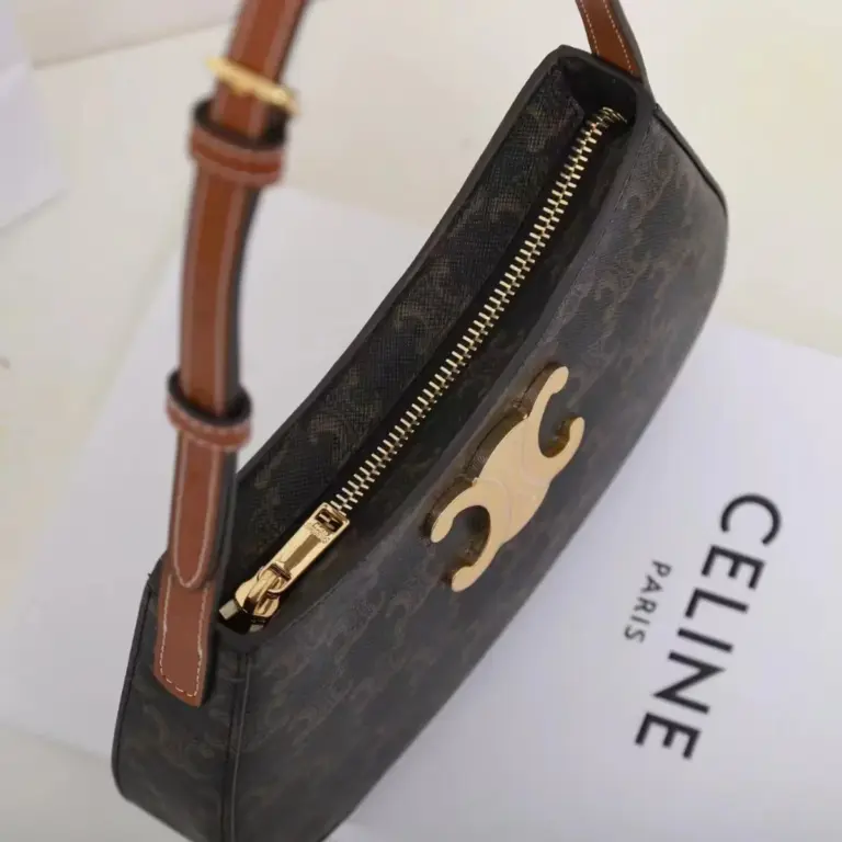 高仿CELINE-賽琳 TRIOMPHE CANVAS 標誌印花牛皮革包邊斜挎包-115702 17 高仿CELINE-賽琳 TRIOMPHE CANVAS 標誌印花牛皮革包邊斜挎包-115702