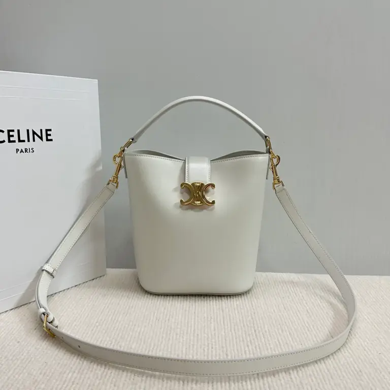 高仿CELINE-賽琳 經典TRIOMPHE磁扣牛皮手提斜挎包-119173