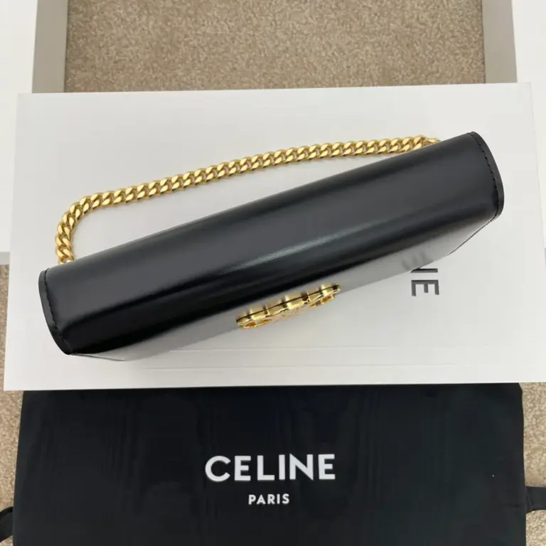 高仿CELINE-賽琳 迷你TRIOMPHE鎖扣牛皮手袋 - 多功能時尚隨身包-10L973