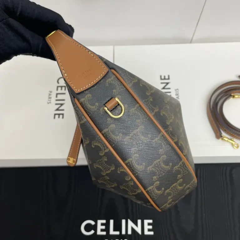 高仿CELINE-賽琳 多功能標誌印花牛皮革包邊斜挎包-120722