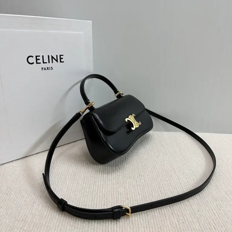 高仿CELINE-賽琳 經典TRIOMPHE牛皮革斜挎包-119533